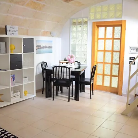 La Casa Di Pedro * Monopoli