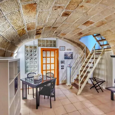 La Casa Di Pedro Monopoli